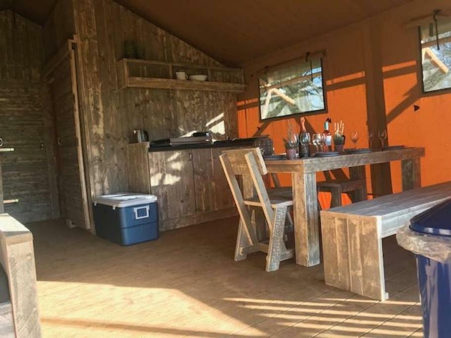 Lapwing Safari Tent كيلتنهام المظهر الخارجي الصورة