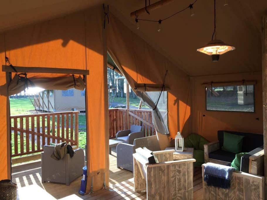 Lapwing Safari Tent كيلتنهام المظهر الخارجي الصورة